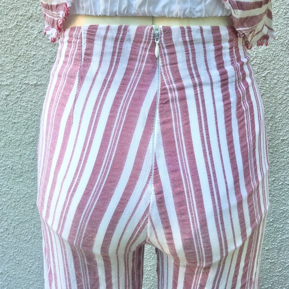 J.D. LUXE ruffle crop top and cropped pant set - Picture 5 of 9